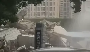 中國湖北傳建築坍塌事故！事先已納入危樓　住戶搬離幸無傷亡
