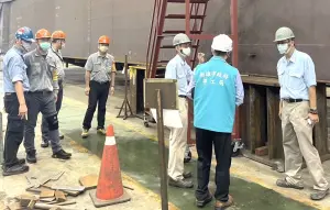 海葵颱風襲高雄過後！高市勞工局進場督促工作場所安檢復原
