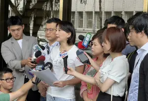 王鴻薇地檢署告發基泰建設　組律師團提供受災戶法律協助
