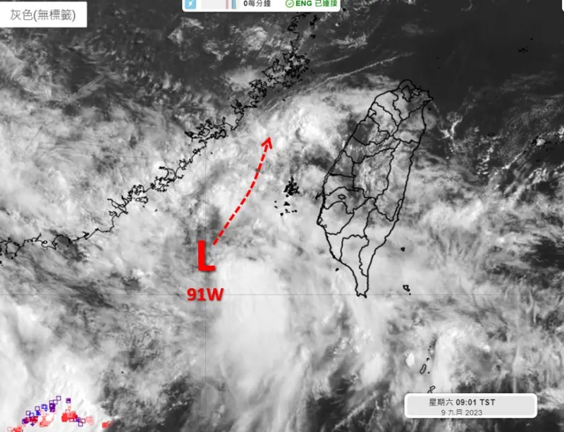 ▲近日有「熱帶擾動（91Ｗ）」誕生，發展為颱風的機率不高，但會在台灣海峽緩慢移動，影響週末天氣。（圖／天氣職人吳聖宇臉書）