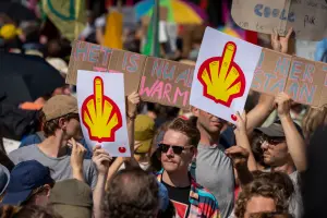 荷蘭逾1萬人走上高速公路　抗議政府補貼化石燃料
