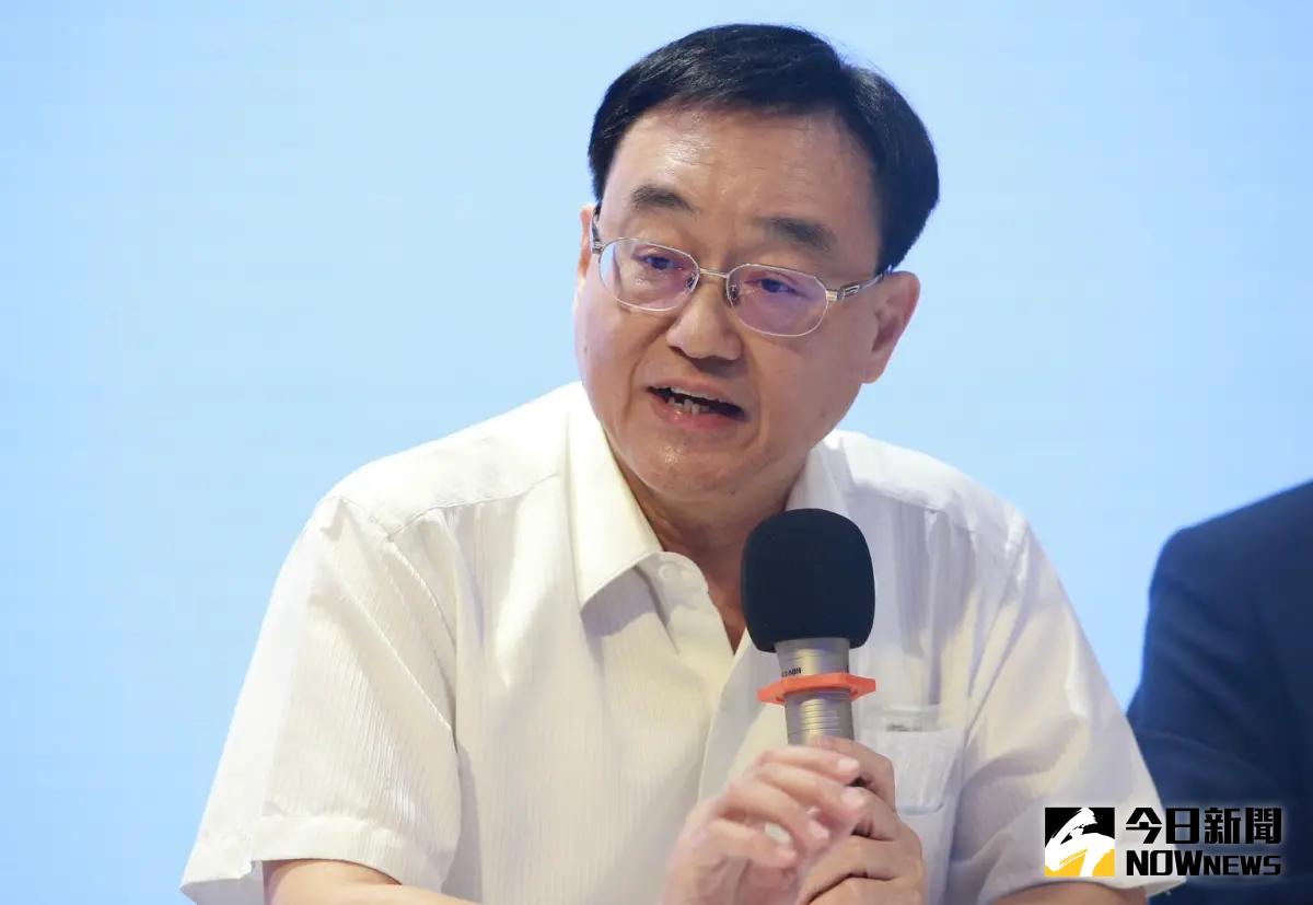 ▲基泰建設總經理馮先勉今（10）日在重訊記者會上表示，大直建案災損估計不會超過3億元，不致影響公司的財務調度，目前公司存款還有35億元加上動撥額度50億元以上，目前公司財務健全，沒有脫產必要及可能性。（圖／記者葉政勳攝）