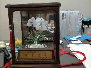 作夢擋人財路!錢康明退「任重道遠」擺飾 批高虹安:讓幕僚錯亂