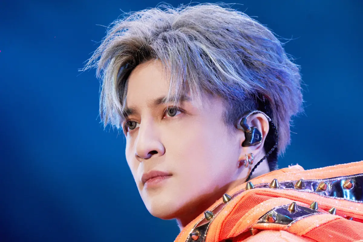 ▲薛之謙發高燒到39度無法演出，開放歌迷退票，連外地來的粉絲花的住宿及機票費，他承諾全額負擔。（圖 / 薛之謙的小話筒微博）