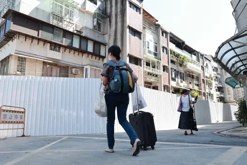 ▲九月各大專院校陸續開學，營建署提醒，在校外租屋的18歲以上學生，就算爸媽有自有宅，還是可以申請租金補貼。（示意圖／記者葉政勳攝，2023.09.11）