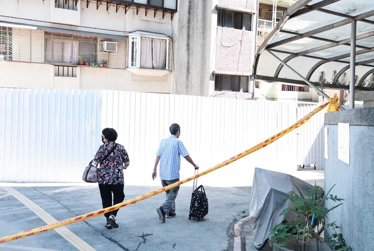 ▲大直塌陷民宅「重災區」25戶，今（12）日上午10時30分起開放返家取物。（圖／記者葉政勳攝）