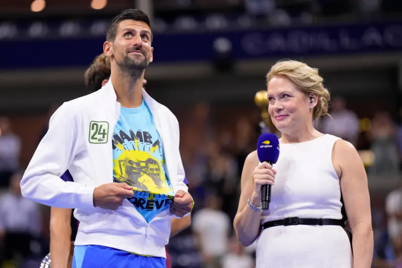 ▲「喬帥」Novak Djokovic勇奪生涯第24座大滿貫，穿上印有他和Kobe合照的特製T恤致敬。（圖／達志影像／美聯社）