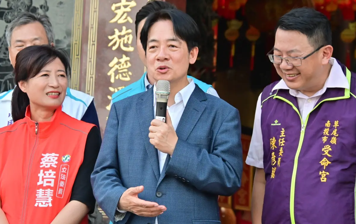 ▲賴清德下午在南投市受命宮參香，致詞時重申台灣擁有獨立主權。（圖／記者顏幸如攝，2023.09.11）