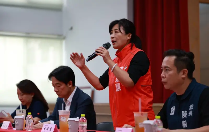 ▲面對青農提出諸多問題,蔡培慧主動「搶答」。(圖/立委蔡培慧提供,2023.09.11)