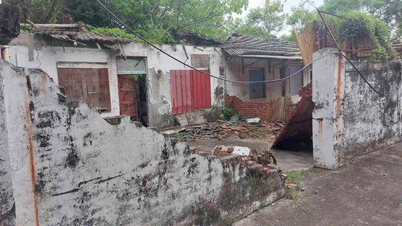 ▲在地憂心眷舍毀壞速度大於修復速度，盼加速活化。（圖／高雄市文化局提供）