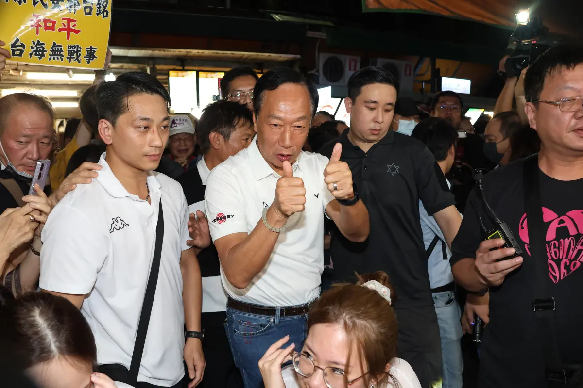 ▲外界關注何時公布副手人選？郭台銘今受訪時表示，這問題讓他回答也不是、不回答又不是，「只能說就剩下兩天了，13、14日會正式公布」。（圖／記者陳明中攝，2023.09.12）