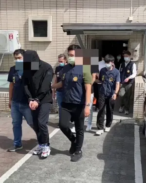 ▲中市刑大於選前破獲暴力討債集團，逮13嫌