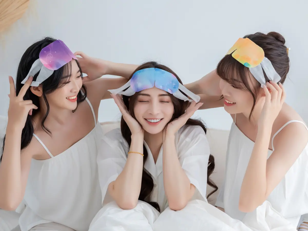 ▲明基健康生活「EX玻尿酸成人蒸氣眼罩」結合健康與美顏兩大訴求。（圖／品牌提供）