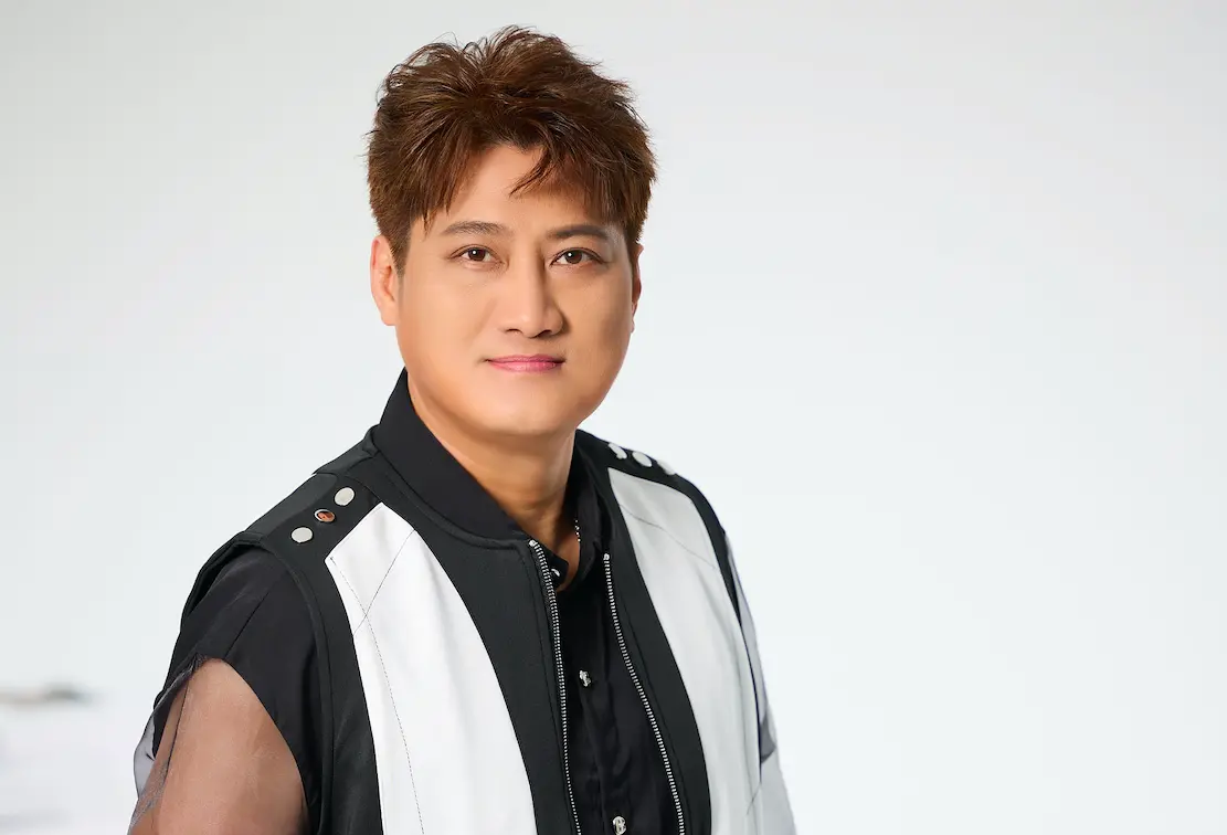 ▲楊哲是江蕙歌曲《夢中的情話》作詞人，他即將還清債務1700萬。（圖／豪記唱片提供）