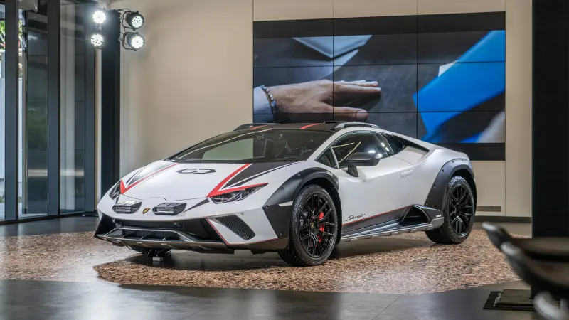 ▲Lamborghini Huracán Sterrato 抵臺亮相，基礎車價 1,658 萬起！