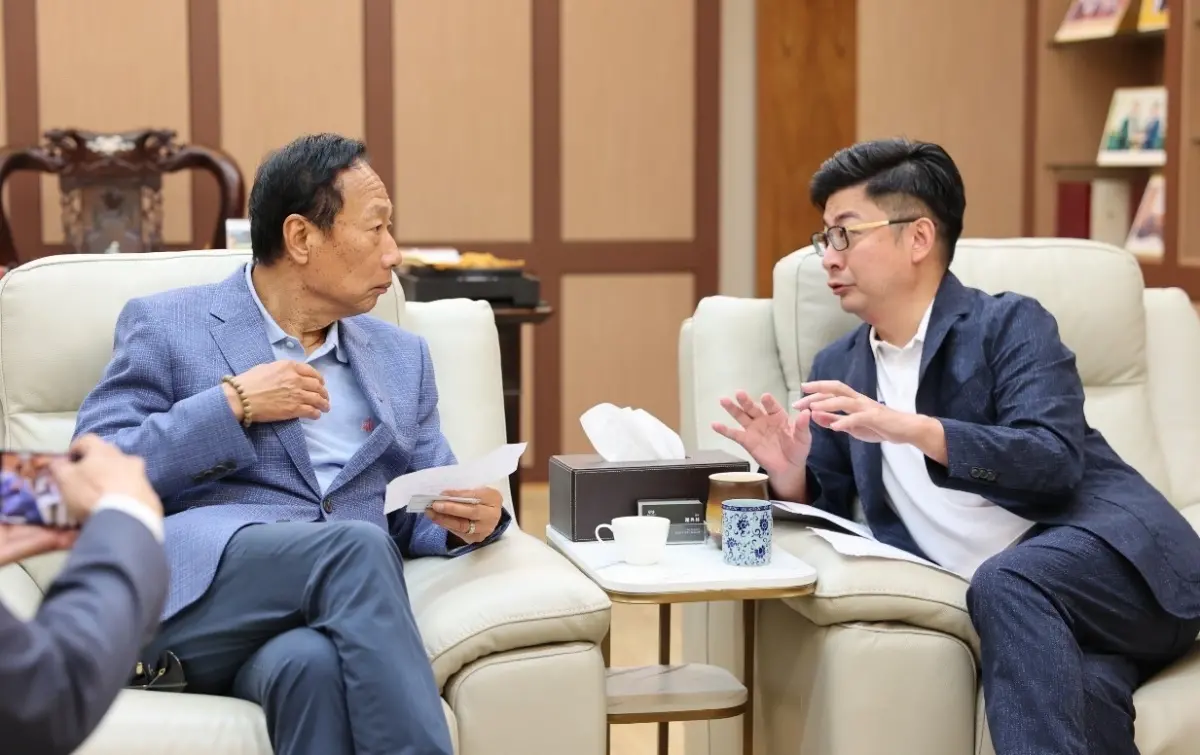 ▲謝典林對郭台銘一路相挺。（圖／資料照片）