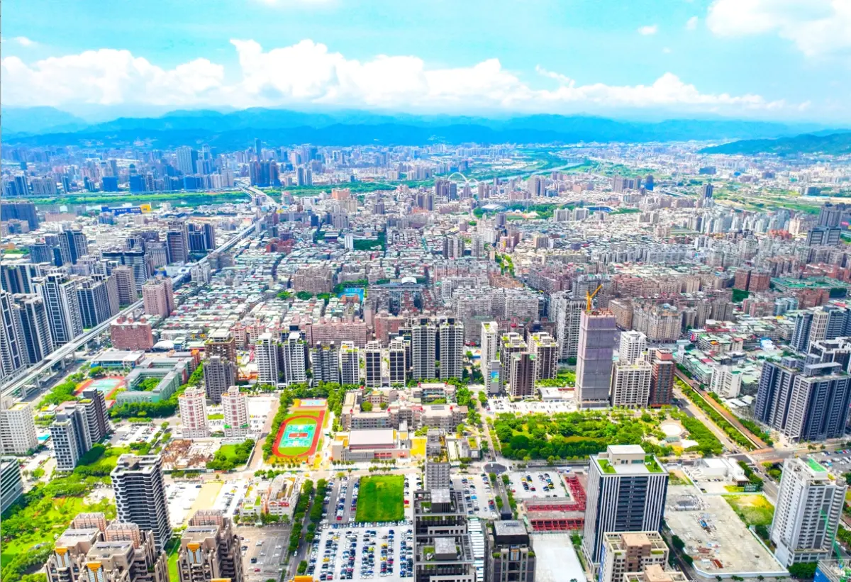 ▲信義企業集團旗下信義開發全新力作「嘉學.」，兼具新莊副都心發展題材以及校園第一排、可遠眺公園的景觀，在副都心極具稀有性。（圖／信義代銷提供）