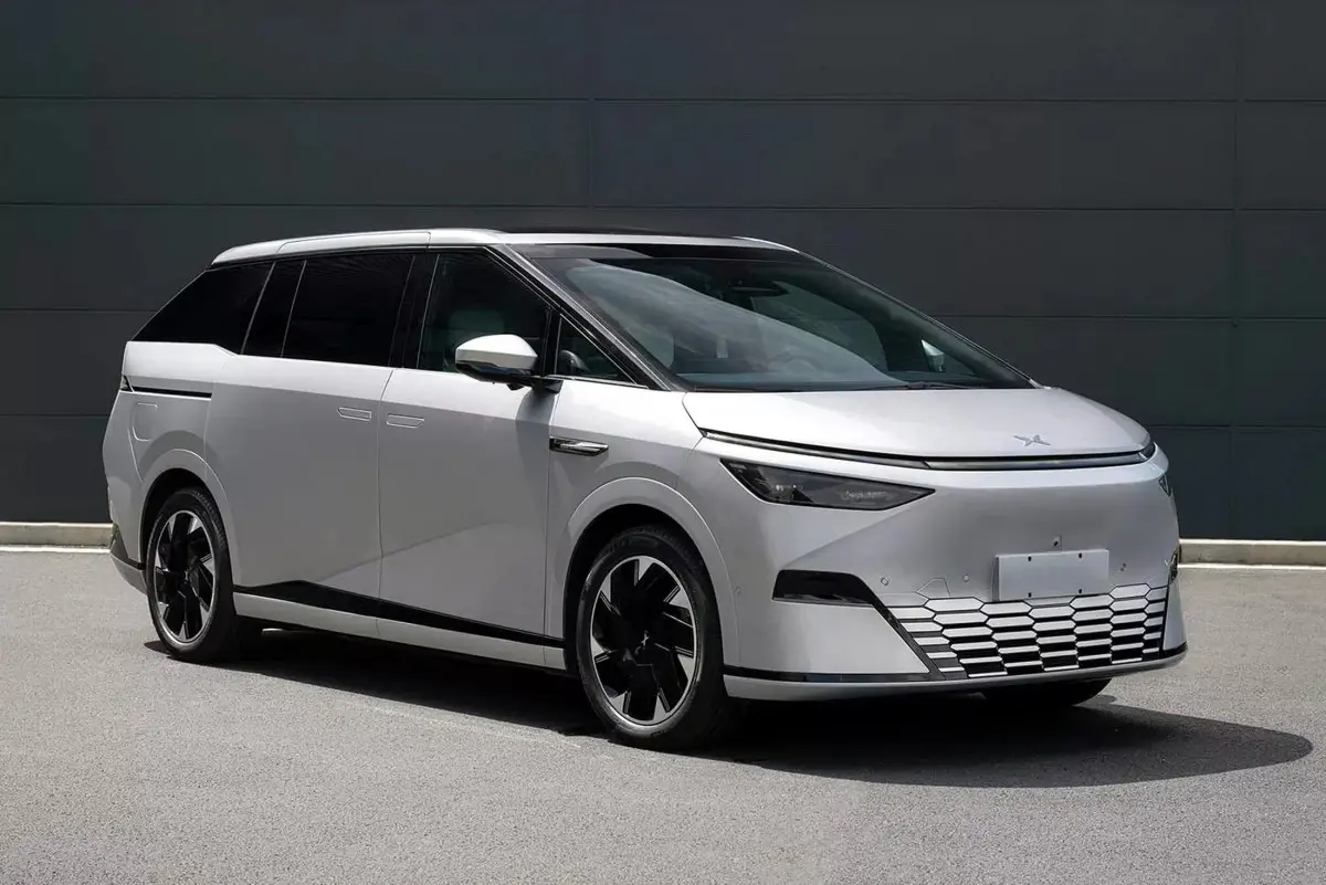 ▲ 車長逼近5.3米 小鵬X9純電MPV超大七人座規格公佈 