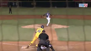 影音／陳克羿展現超美技！變魔術般神奇守備讓主播球評驚呼叫不停
