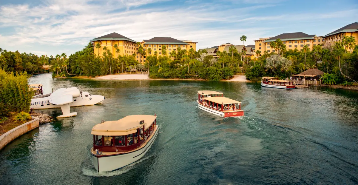 ▲2023下半年七大行星逆行，Booking.com推薦12星座解水逆的度假旅遊良方，愛冒險的牡羊座到智利探險、需要找刺激的金牛座到佛羅里達州玩雲霄飛車，潔癖處女座則必去日本東京。（圖／Booking.com提供）