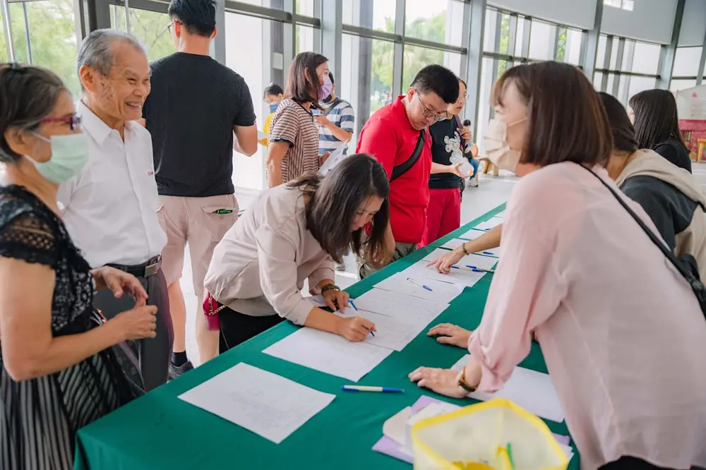 ▲台南市環保局112年度台南市機車站教育訓練會，200餘位機車排氣檢測人員共同與會（圖／台南市環保局提供）