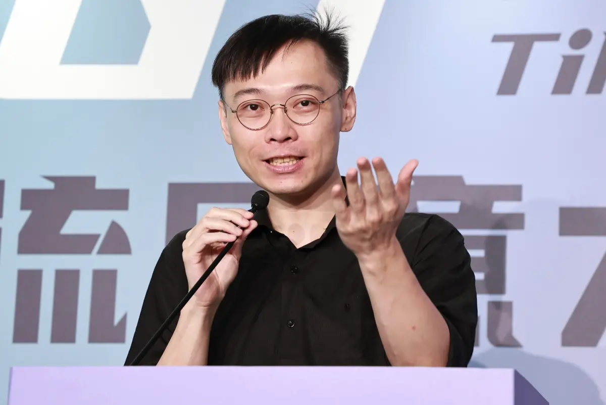 ▲賴清德提出七大主張打造「創新經濟．智慧國家」，黃士修表示繼「0到6歲國家養」政見後，賴清德再次「跟進」郭台銘4年前提出的「智慧科技島」政見。（圖／記者葉政勳攝）