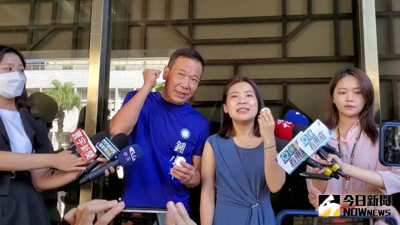 ▲國民黨台北市議員鍾小平、徐巧芯上午來北檢告發農業部長陳吉仲涉嫌瀆職（圖／讀者提供，2023.09.18）