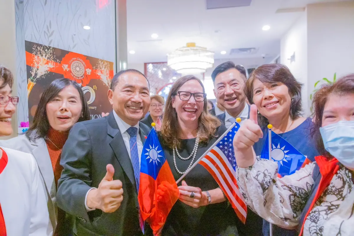 ▲AIT主席羅森伯格現身國民黨總統參選人侯友宜僑宴。（圖／侯辦提供）