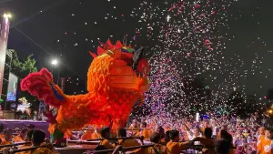 2023萬年季「高雄迎火獅」國慶連假登場　邀300人齊拉巨型火獅
