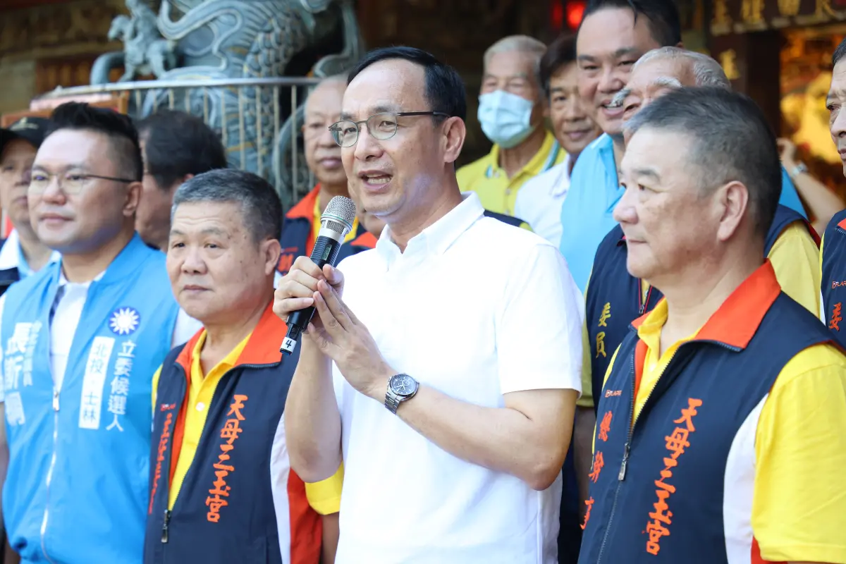 ▲對於農業部長陳吉仲赴民進黨團說明雞蛋爭議，國民黨主席朱立倫批評，政黨利益大於全民。（圖／國民黨提供）