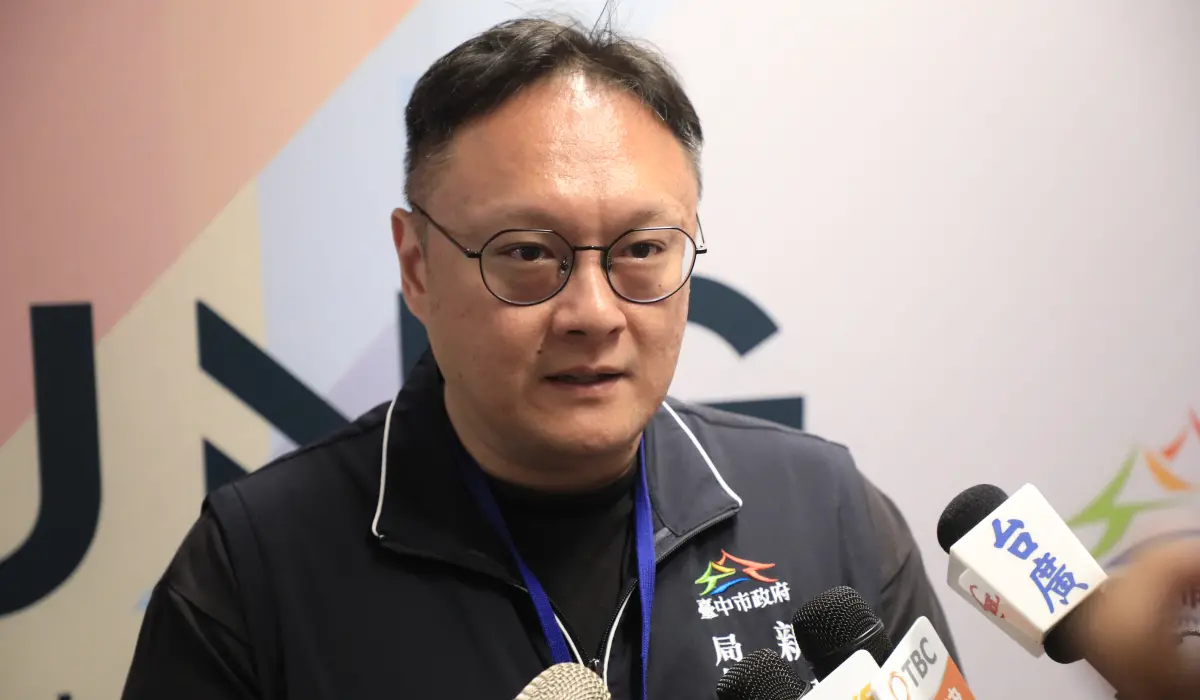 ▲台中國慶煙火提早施放20分鐘，導致民眾罵聲一片，台中市新聞局長鄭照新道歉了。（圖／台中市政府提供）