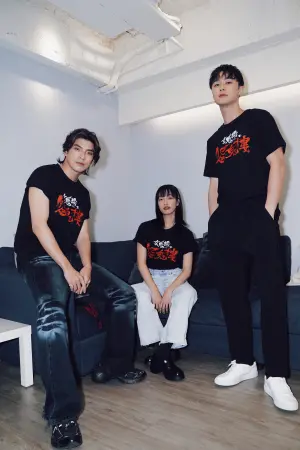 ▲《女鬼橋2:怨鬼樓》主演施柏宇(右起)、王渝萱、林哲熹,在片中有許多對手戲。(圖/樂到家國際) ▲《女鬼橋2:怨鬼樓》主演施柏宇(右起)、王渝萱、林哲熹,在片中有許多對手戲。(圖/樂到家國際)