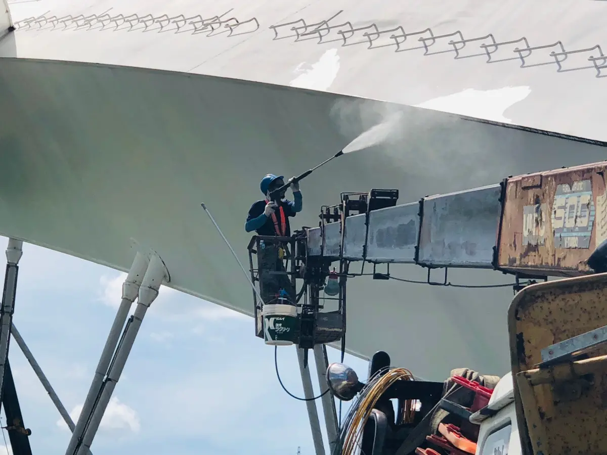 ▲陽光橋清洗高空作業(示意圖)橋梁封閉管制通行。（圖 ／新北市政府高灘地工程管理處提供）