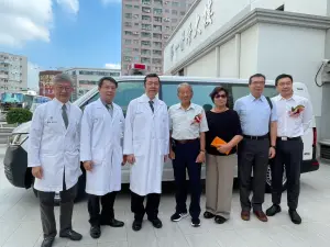 華慶工業捐贈奇美醫院加護型救護車  救人如虎添翼緊急救援更即時
