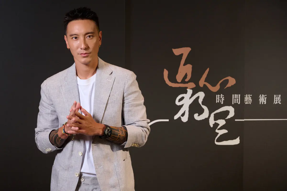 ▲王陽明在記者會上突然提到有事情要宣布，引起全場震驚。（圖／SWISS提供）