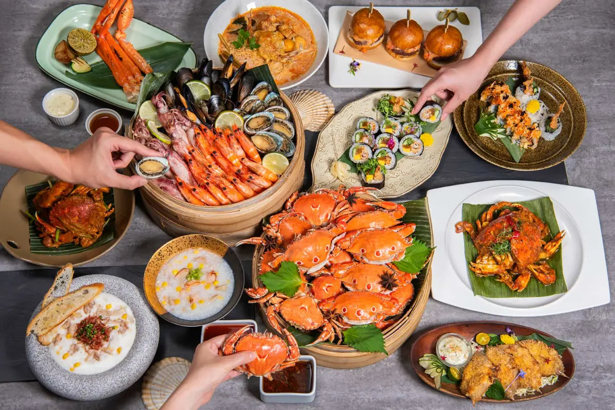 ▲台北遠東香格里拉人氣自助餐廳遠東Café 推出「海陸盛宴」，自即日起至11月2日，主打澳洲和牛和各式秋蟹料理。（圖／台北遠東香格里拉提供）