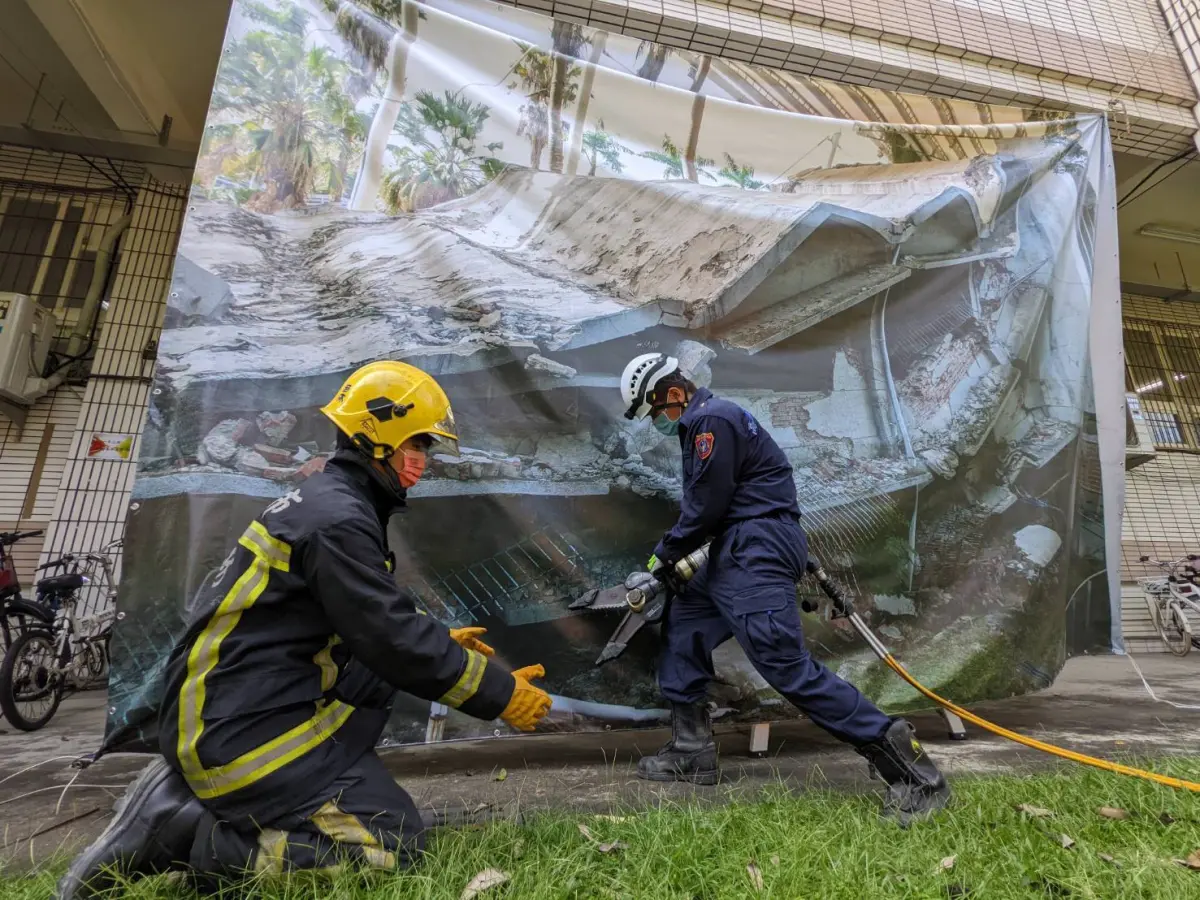 ▲高市府每年持續推動「私有住宅耐震能力評估補助」及「私有住宅弱層補強補助」，符合私有住宅弱層補強補助條件者，每棟補助上限為新臺幣四百五十萬元，並以不超過總補強費用百分之四十五為限。(圖／高市府提供)