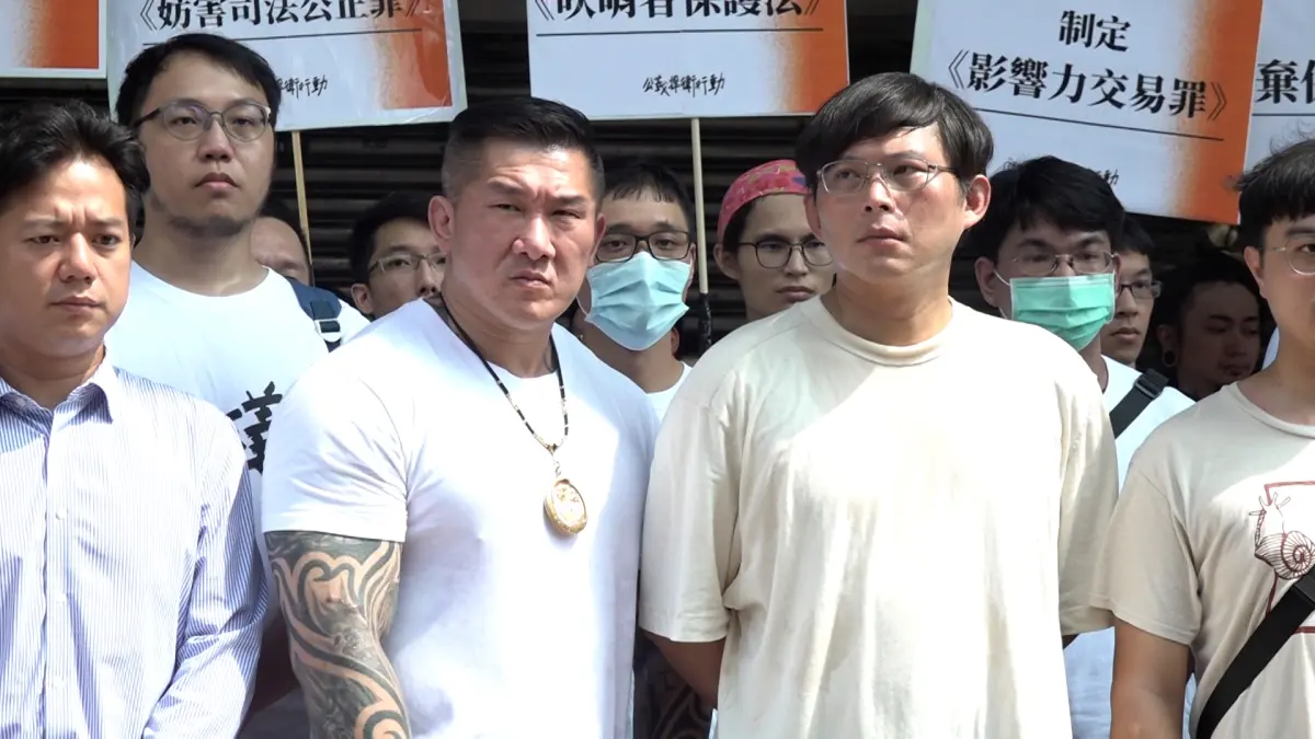 ▲陳之漢、黃國昌今前往立院召開記者會，訴求行政院應就司法改革、居住正義等議題，盡速提出修法草案；黃國昌痛批民進黨修法承諾跳票6年，除用研議外還有什麼藉口。（圖／記者朱永強攝）