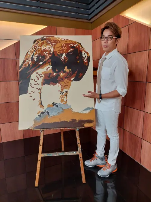 ▲陳子強近年除了拍戲，有繪畫長才的他，曾經舉辦個人畫展。（圖／年代提供）