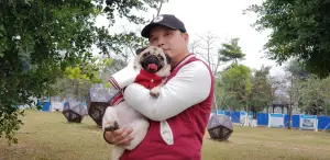 方先生經常帶著Ruby到處旅遊。(圖/方先生提供) ▲方先生經常帶著Ruby到處旅遊。(圖/方先生提供)
