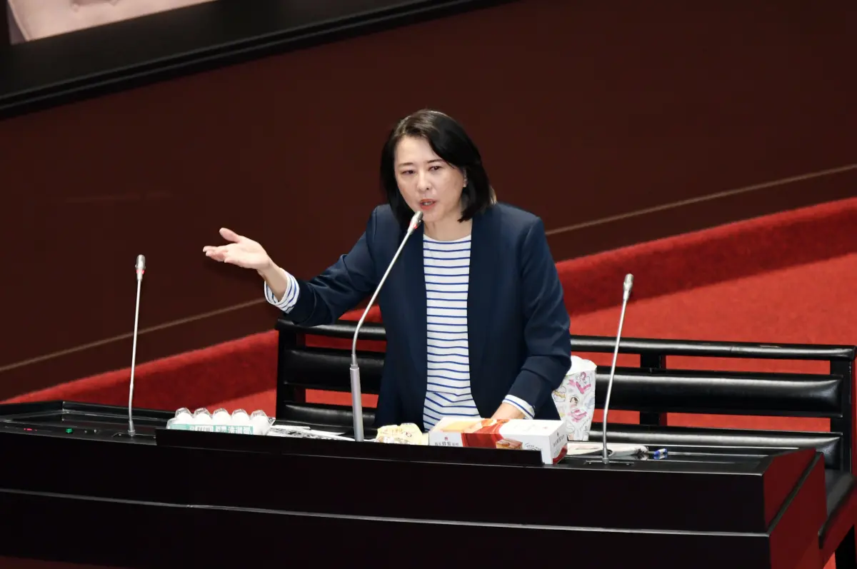 ▲國民黨立委王鴻薇稱遭到網路威脅，知情人士指出攻擊帳號，發文地點都在境外，也沒有一般貼文，是典型網路水軍假帳號。（圖／記者林調遜攝）