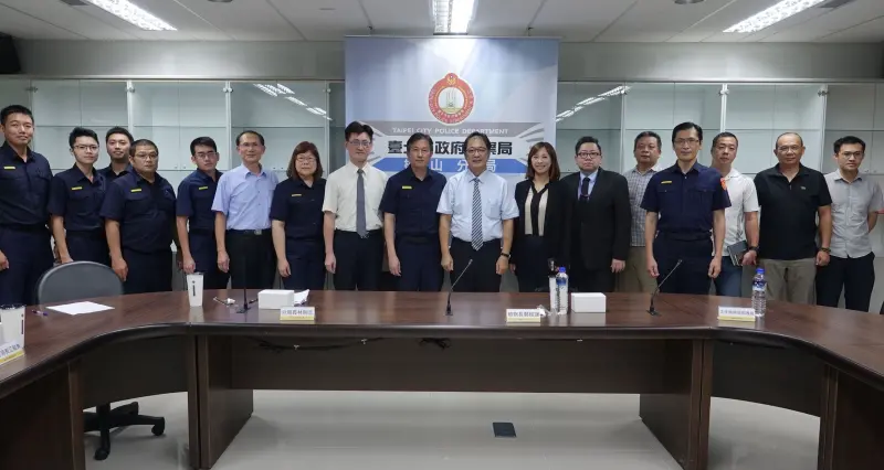 ▲為維護總統、立委大選公平,北檢檢察長鄭銘謙近日奔走北市4警分局座談(圖/北檢提供)