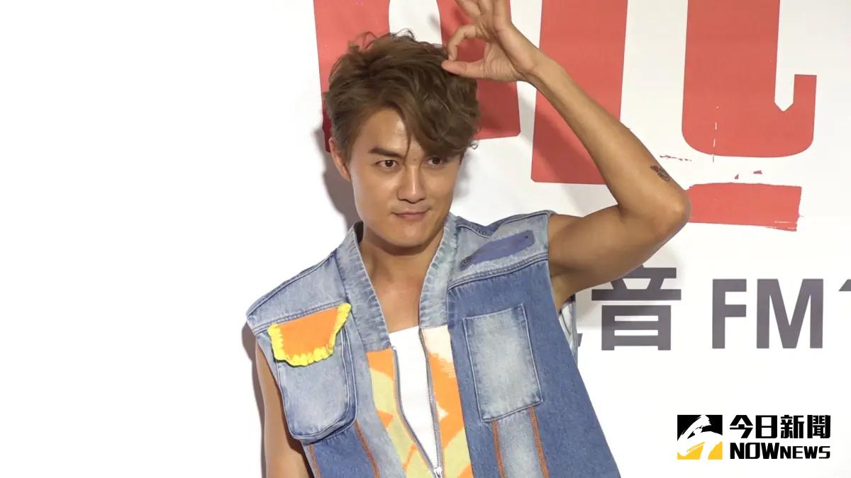 ▲吳克群把歌迷當家人，認為被吃一下豆腐沒有關係。（圖／記者朱永強攝）