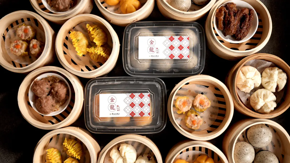 ▲圓山大飯店推出全台第一家五星港點超市「金龍點心坊」，主打「星級港點‧美味即享」外帶服務，9月26日起試營運，10月7日前全品項享8.5折優惠。（圖／圓山飯店提供）