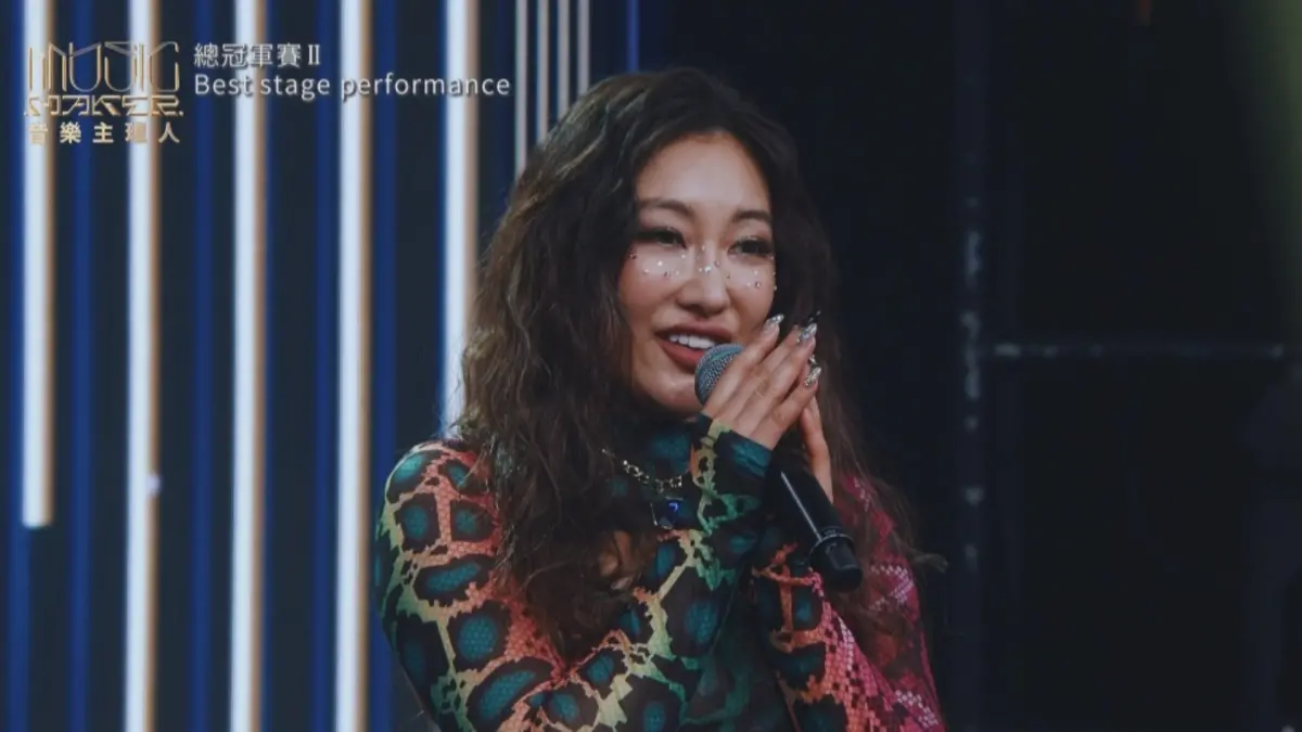 ▲曾參加《中國好聲音》的戰將秦宇子，成功在《音樂主理人》逆轉勝，甩開上週排名墊底，獲得評審青睞誇獎。（圖／東風衛視提供）