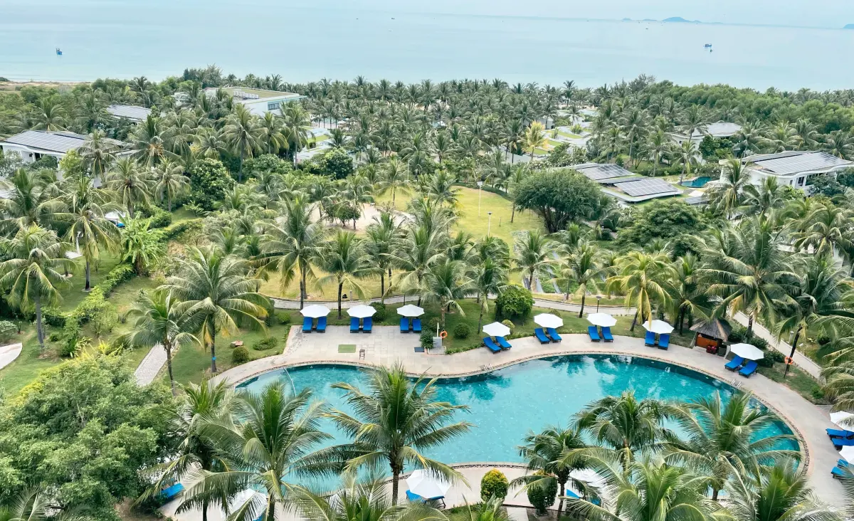 ▲ 越竹航空在20日推出台灣飛芽莊直航，並和越南水晶灣集團進行合作，提供給台灣旅客最優惠的機加酒套裝行程。圖為越南水晶灣集團旗下飯店。（圖／越南水晶灣集團）