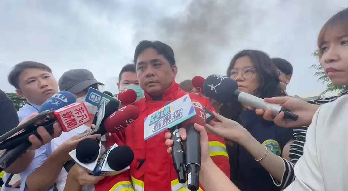 ▲ 屏東縣消防局第一大隊大隊長陳奕，含淚回應事發經過。（圖／NOWnews攝影中心）
