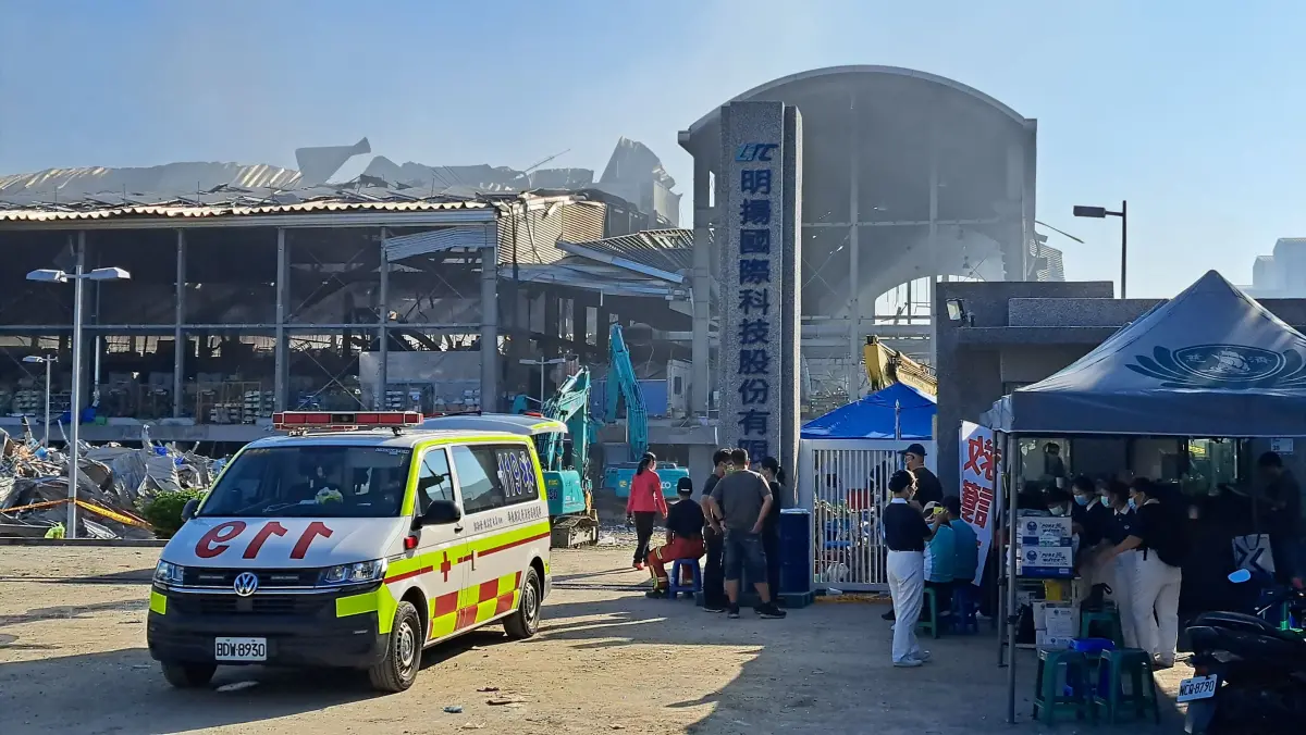 ▲明揚國際位在屏東得廠房，22日發生大火，慘釀上百人傷亡，其中包含4名勇消殉職，面對悲劇外界試圖找出釀禍元凶，不乏出現檢討消防機關的聲音，不過前消防署組長林金宏直言，禍首是明揚國際科技公司，更提出5大質疑「這個悲劇的源頭都指向明揚的安全管理及教育訓練」，希望明揚公司說明清楚。。（圖／陳明中攝，2023.09.24）