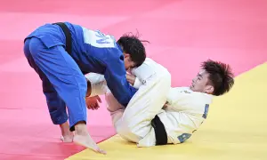 ▲楊勇緯再度出征亞運,不僅要挑戰個人與柔道隊史首金,還肩負中華隊隊史第100面金牌的重任,8強賽驚險獲勝。(圖/特派記者葉政勳攝) ▲楊勇緯在8強賽與對手激戰才驚險獲勝。(圖/特派記者葉政勳攝)
