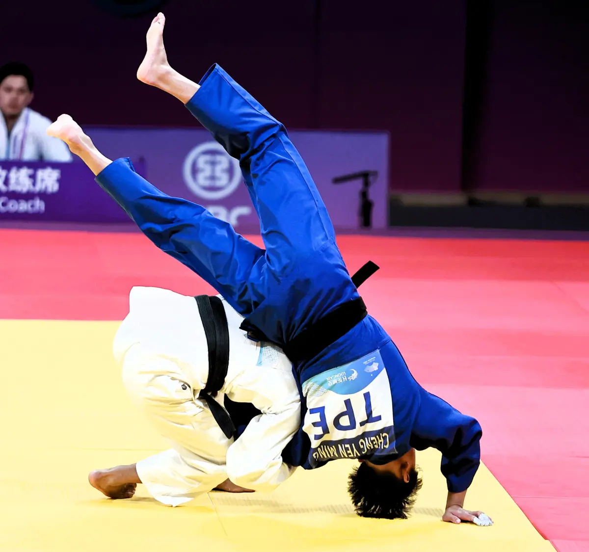 ▲鄭彥銘生涯首度站上亞運舞台，可惜一記過肩摔，也讓他亞運之旅畫下句點。（圖／特派記者葉政勳攝）